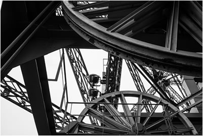 Tour Eiffel, Ascenseur Wheels, Paris, 2012 (1393)